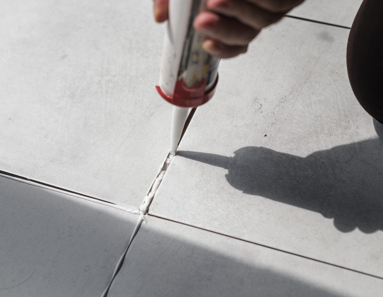 Tile Grouting in Dubai
